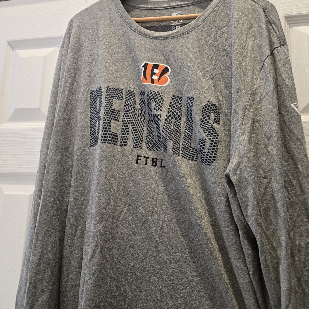 New Era Gray NFL Team Apparel Shirt